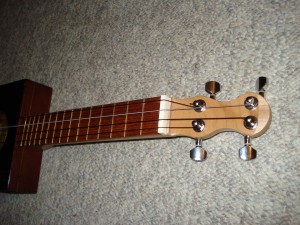 Cigar box ukulele headstock details